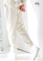 Load image into Gallery viewer, Dyan Pants in Cream
