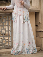 Load image into Gallery viewer, Melora Kebaya in Beige
