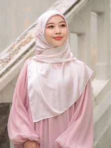 Rawdah Square Scarf in Softpink