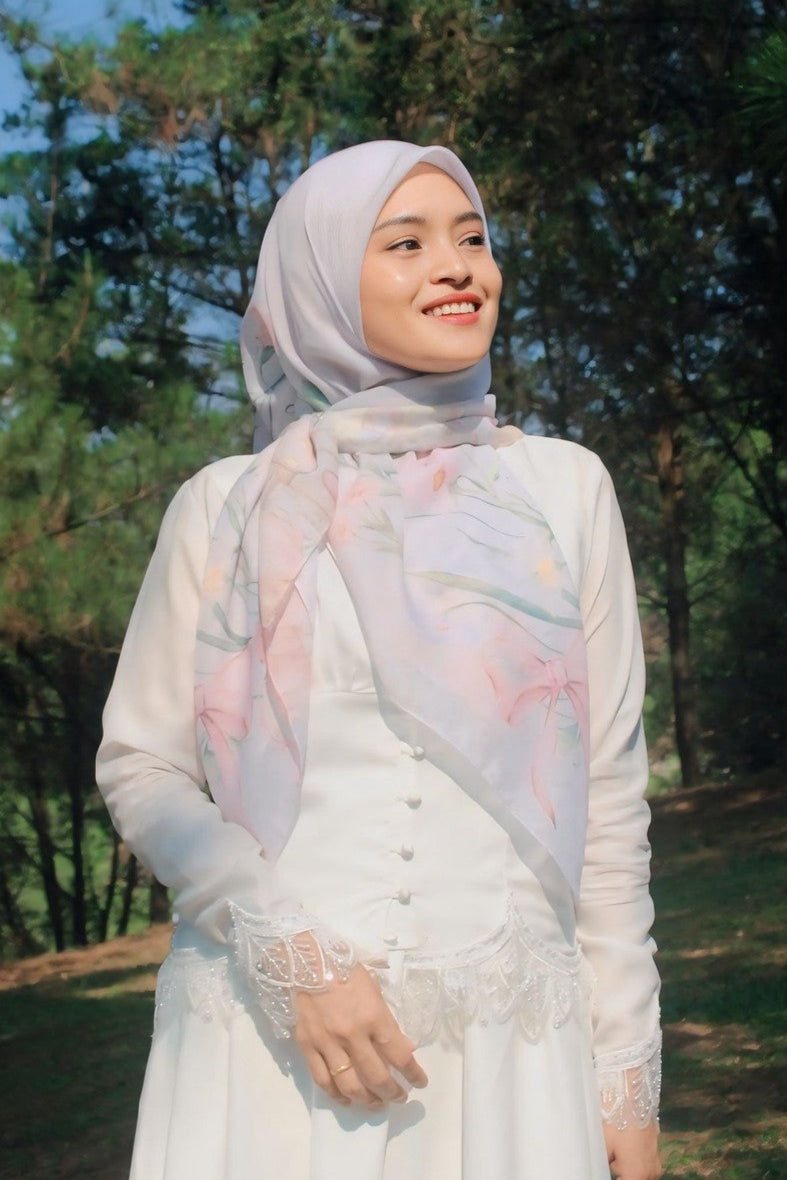 Fairytale Square Scarf in Beige