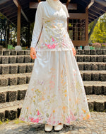 Load image into Gallery viewer, Lunara Skirt in White
