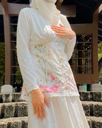 Load image into Gallery viewer, Lunara Top in White
