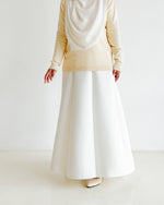 Load image into Gallery viewer, Khloe Plain Skirt 2.0 in White
