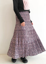 Load image into Gallery viewer, Petal Pleated Skirt in Black
