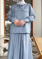 Load image into Gallery viewer, Lucy Striped Top in Denim Blue
