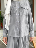 Load image into Gallery viewer, Lucy Striped Top in Grey
