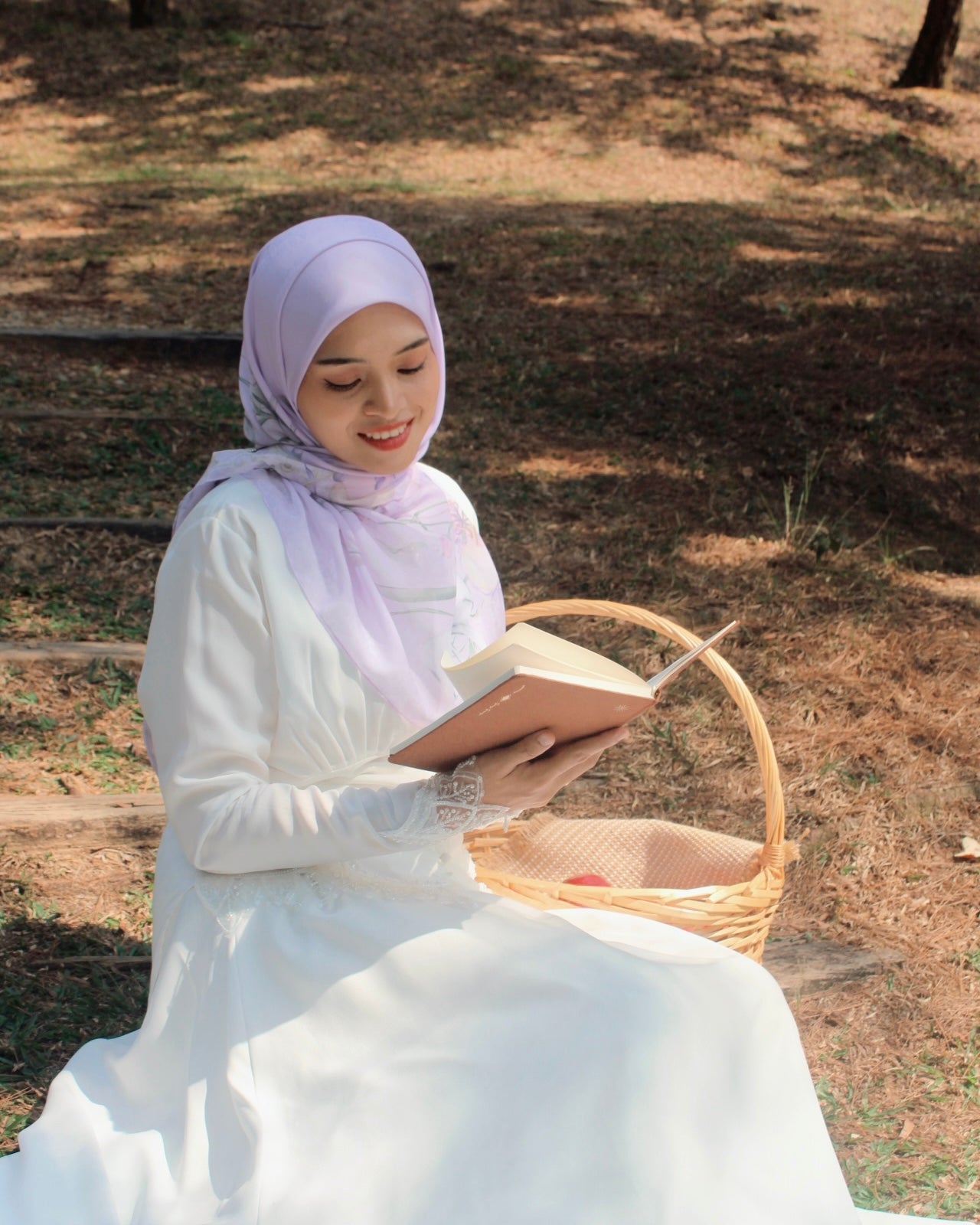 Fairytale Square Scarf in Lilac
