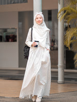 Load image into Gallery viewer, Lucy Striped Skirt in White
