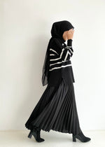 Load image into Gallery viewer, Evelyn Striped Top in Black
