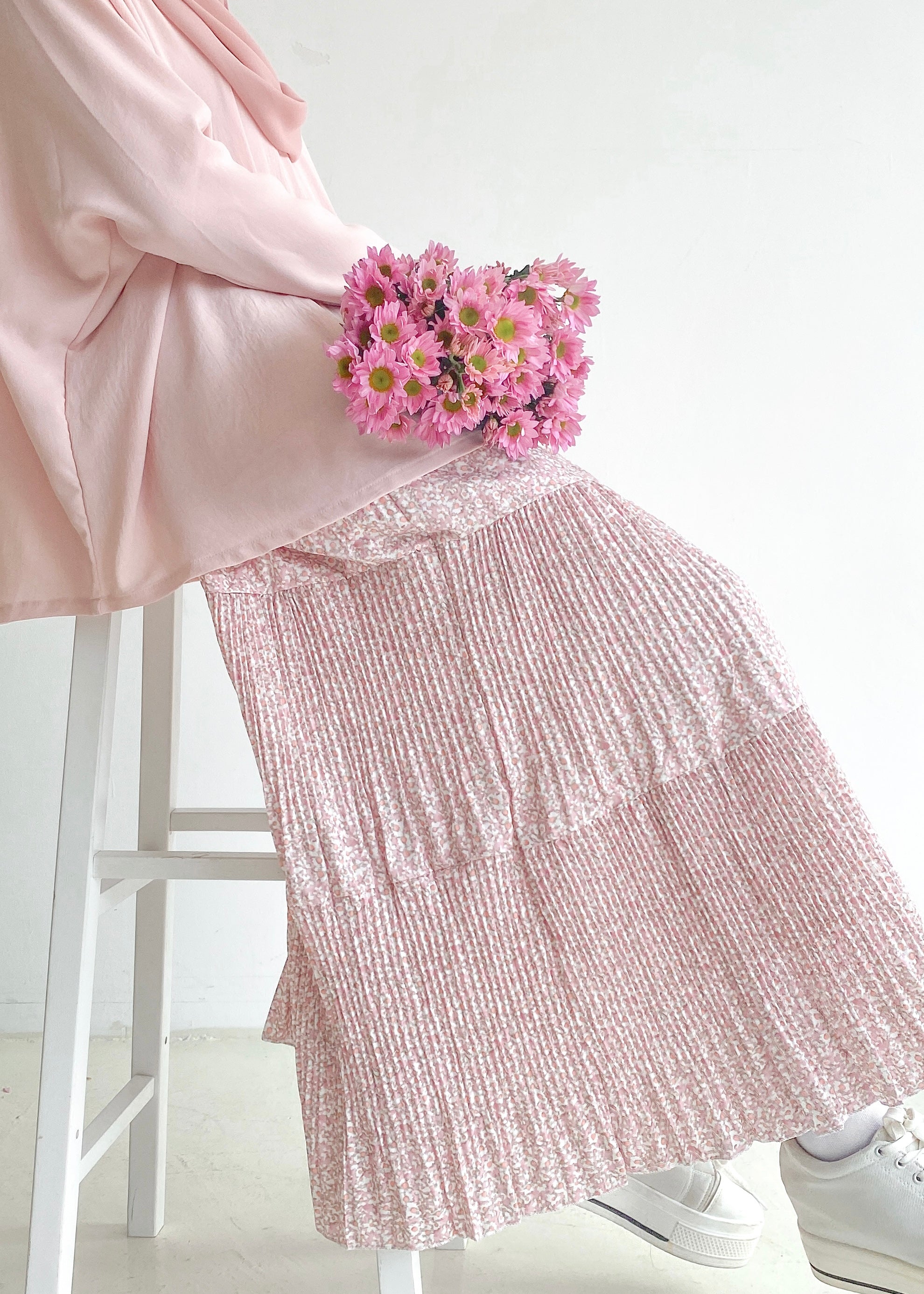 Petal Pleated Skirt in Soft Pink