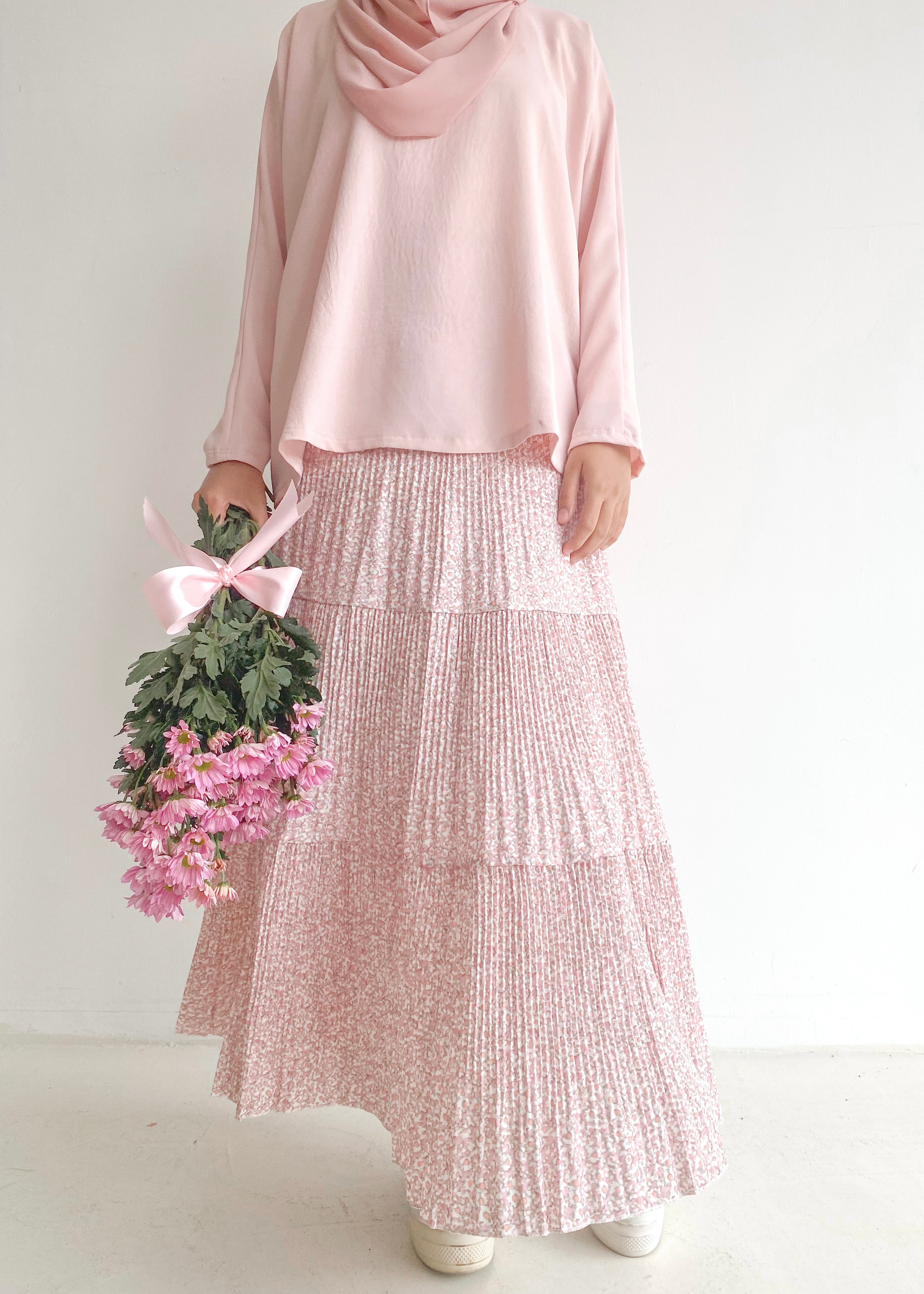 Petal Pleated Skirt in Soft Pink