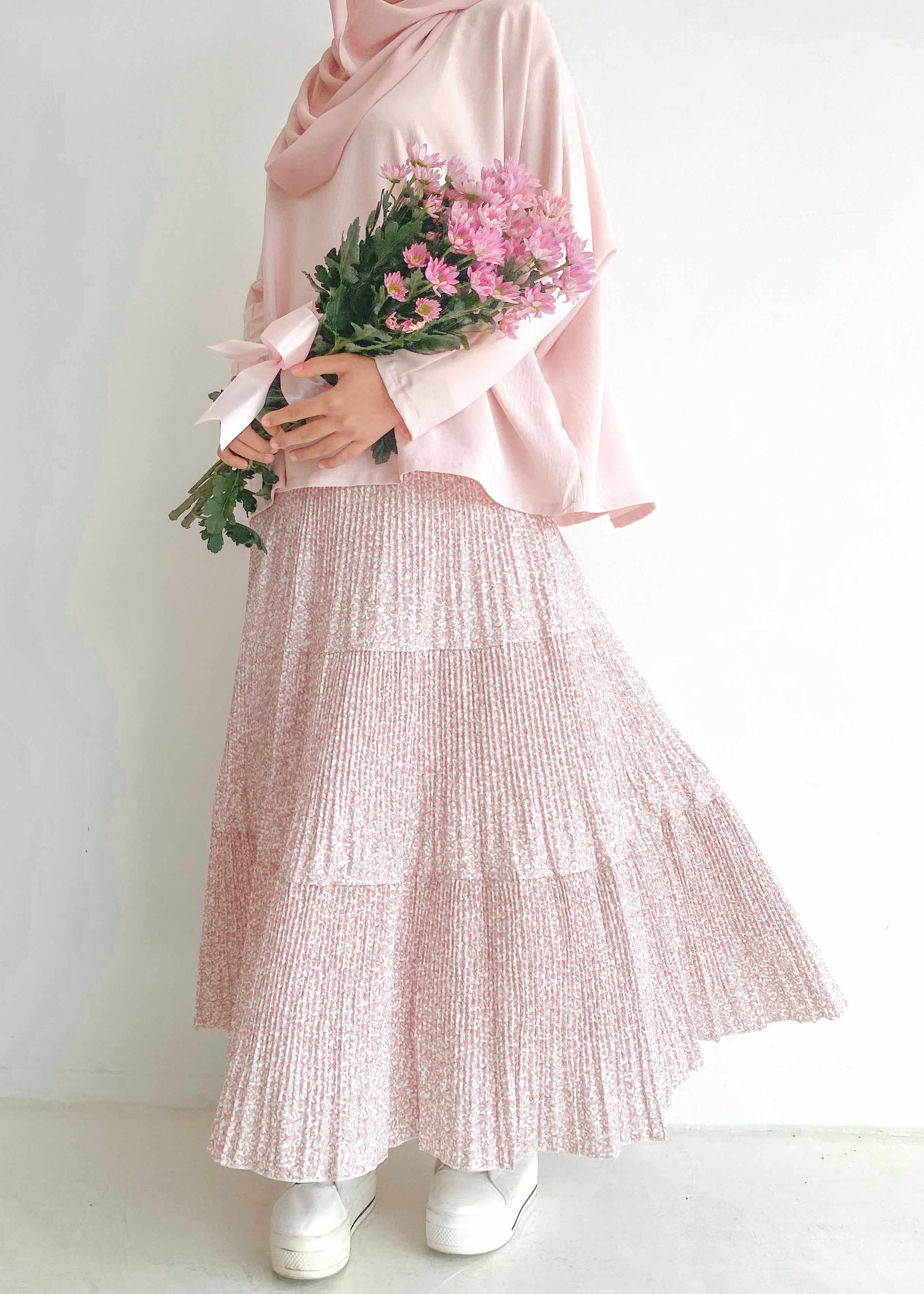 Petal Pleated Skirt in Soft Pink