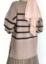 Load image into Gallery viewer, Evelyn Striped Top in Mocha
