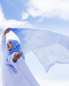 Langit in Biru