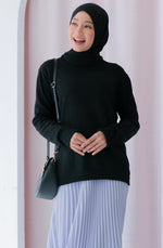 Load image into Gallery viewer, Agnes Knitted Top in Black

