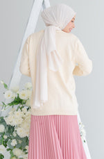 Load image into Gallery viewer, Agnes Knitted Top in Cream
