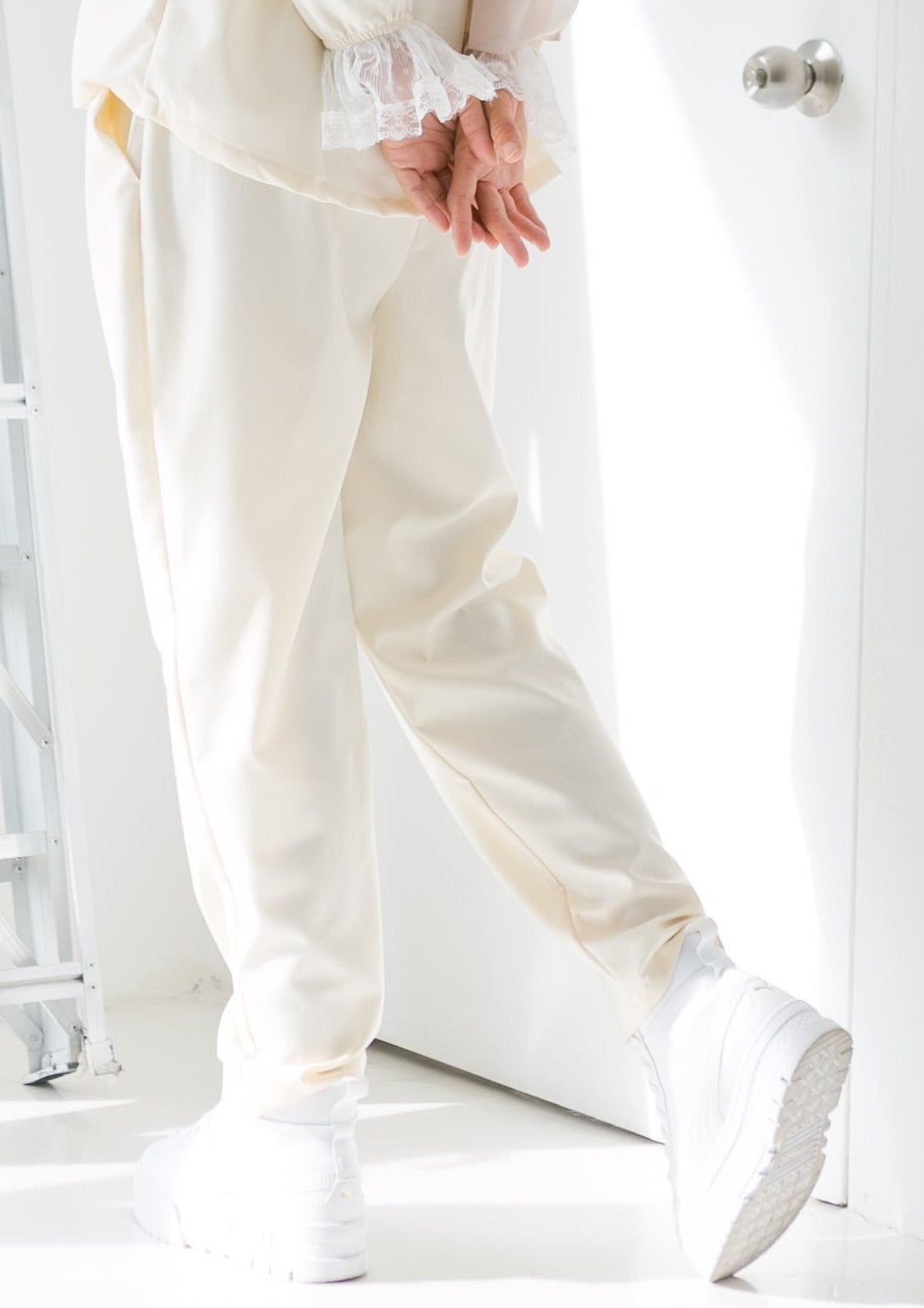 Dyan Pants in Cream