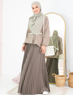 Load image into Gallery viewer, Harper Skirt in Mocha
